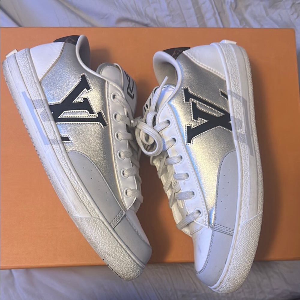 Louis Vuitton leather White&Silver Casual Sneakers